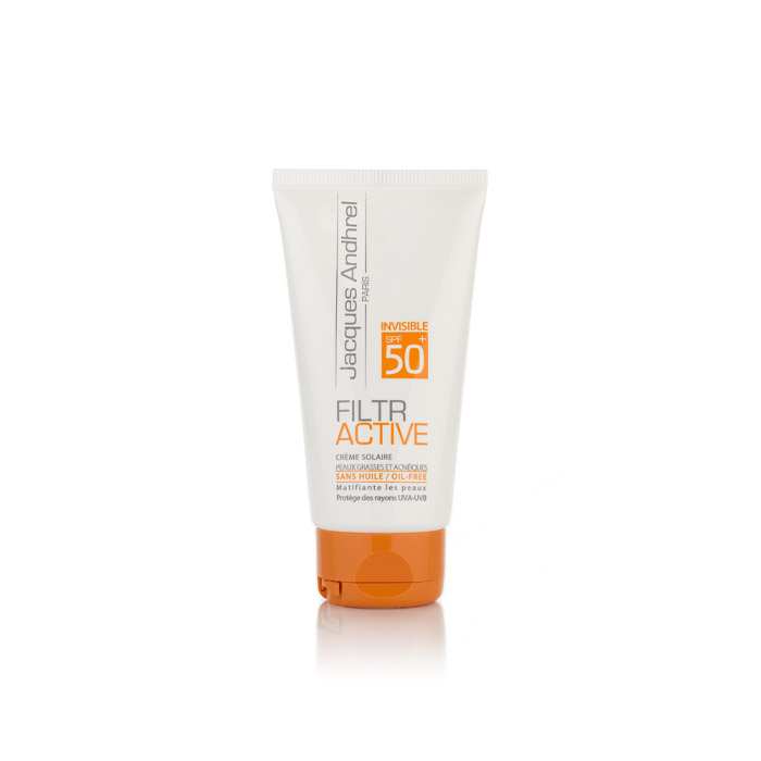 کرم ضد آفتاب SPF50 بی رنگ مناسب پوست چرب و مستعد آکنه کرم ضد آفتاب SPF50 بی رنگ مناسب پوست چرب و مستعد آکنه